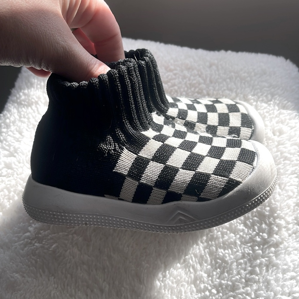 Toddler sock slip on shoes size 6-6.5